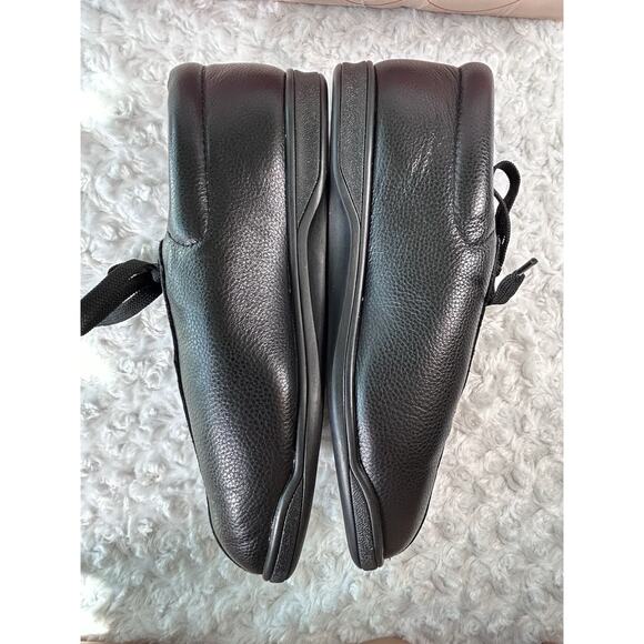 Easy Spirit ESAP1 Black Leather WW Width Size 8.5 Damaged Box - Picture 7 of 9